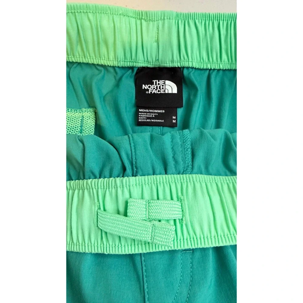 The North Face Class V Pull On Shorts Green Relaxed Fit Mens Medium NEW